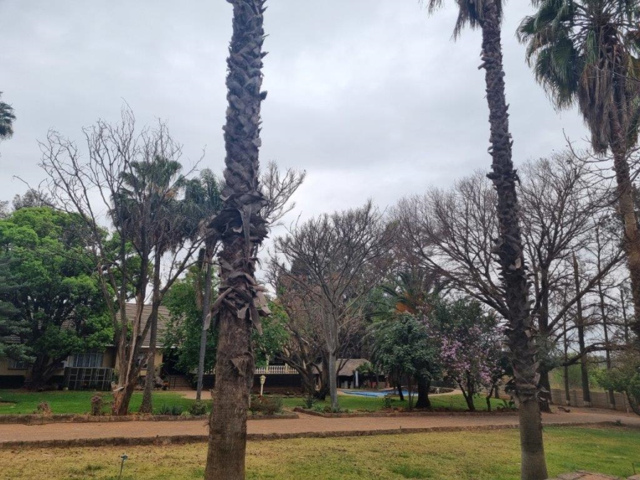 Commercial Property for Sale in Boschfontein A H North West